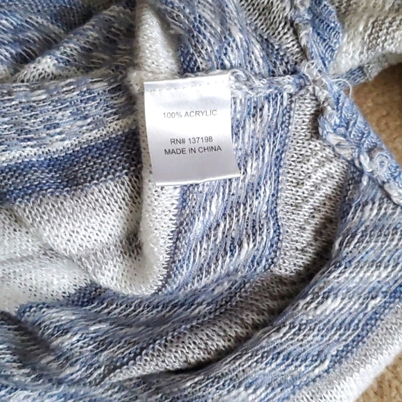 Oh MG! blue/grey/white striped sweater with hood - Picture 4 of 8